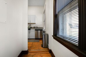 Stainless steel dreams!  This kitchen is a chef's delight. ✨