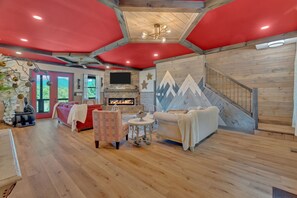 Plenty of cozy lounging options in the living room!