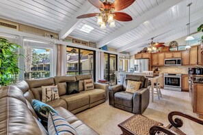 Looking for a winter getaway? We offer a warm welcome to Snowbirds from October through February, providing a cozy retreat during the cooler months. Please reach out to inquire about a special discounted price for 30+ days stays!