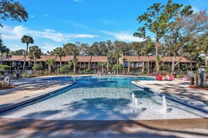 Indulge in year-round comfort with a heated pool and family-friendly amenities, including a zero-entry pool. With direct beach access just moments away, enjoy leisurely strolls, bike rides, and thrilling surfing adventures.