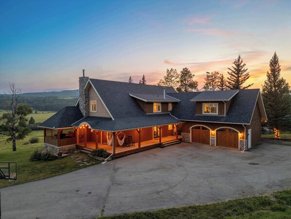 Exterior (Twilight)