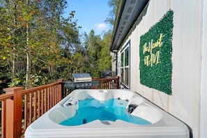 Bain à remous extérieur