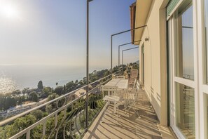 Autumn, Balcony / Terrace / Patio, Scenic View, Spring, Summer