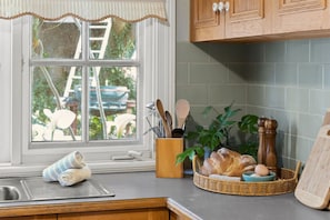 Homely styling