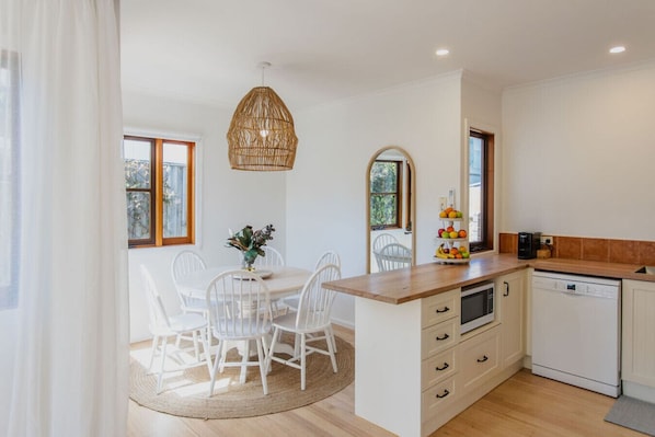 Spacious kitchen and dining