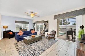 18-web-or-mls-910-pebble-beach-dr