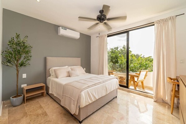 Cozy and inviting bedroom with plush bedding for a restful night’s sleep