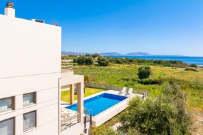 Beautiful villa with private pool and terrace with sea views