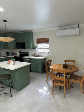 Kitchen & Dinning Area