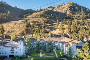 Condo is located in Building 7 of the Palisades Tahoe Lodge, situated right at the base of Palisades Tahoe mountain. The KT-22 chairlift is 200 feet from the condo!