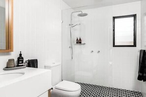 Master Ensuite