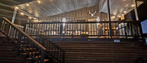 front cabin patio