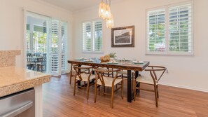 Seagrove Ohana House-Dining Area