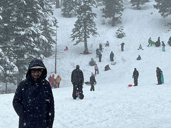 Snow and ski sports
