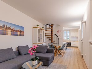 Möbel, Couch, Pflanze, Komfort, Zimmerpflanze, Holz, Tabelle, Interior Design, Bilderrahmen, Wohnzimmer