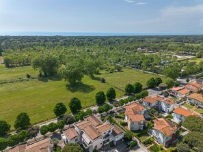 Daytime, Bird'S-Eye View, Residential Area, Aerial Photography, Landscape, Neighbourhood, Horizon, Urban Design, Suburb, Plain