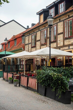 Esterni