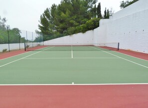 Sport court