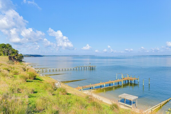 Deltaville Vacation Rental | 3BR | 2BA | 1,800 Sq Ft | Stairs Required