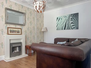 Living area | Gwenynen Fel Cottage, Burry Port