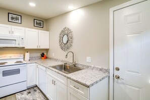 Kitchen | Single-Story House | Cooking Basics