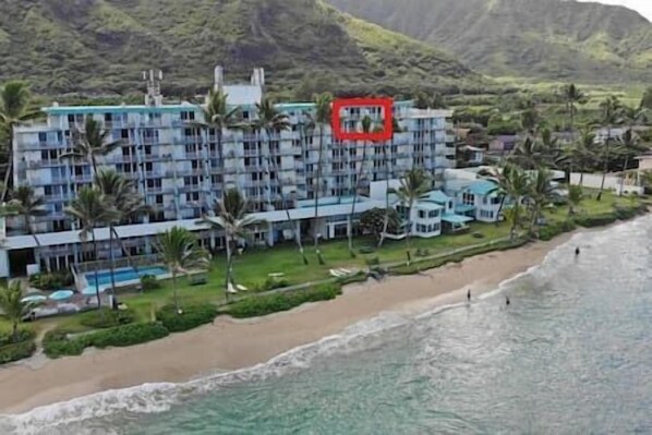 Lanai from master bedroom and living room with amazing ocean views. (1)