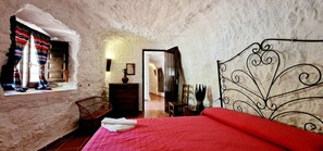 Dormitorio Cascamorras