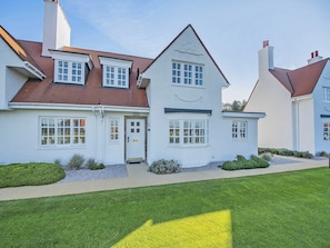 Exterior | Royal Aberdeen - Lands of Turnberry Cottage, Turnberry