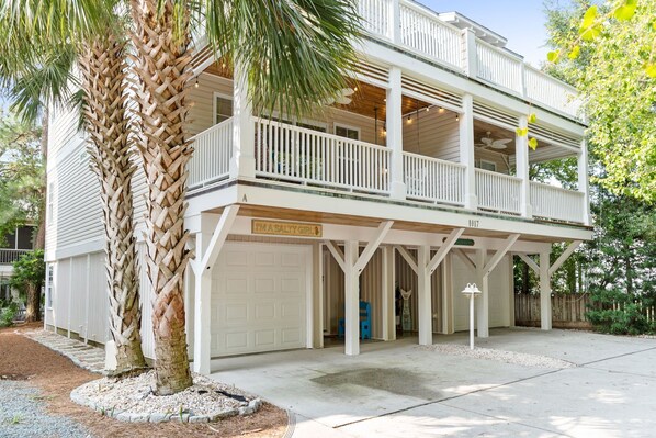 Beautiful Condo bordering both Carolina and Kure Beach