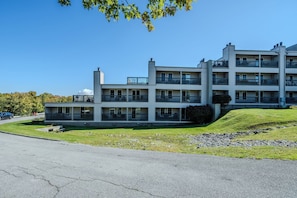 Well-maintained condo with mountain views, private balconies, and easy access.