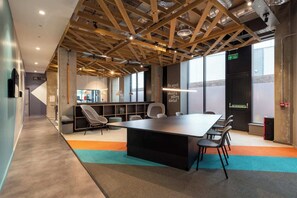 Sala de estar en el lobby