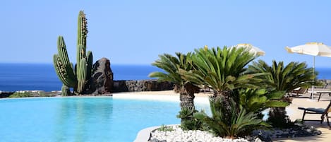 Piscine sur le toit