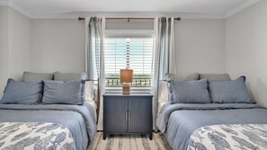 2 full beds
