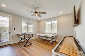 Game Room | 2nd Floor