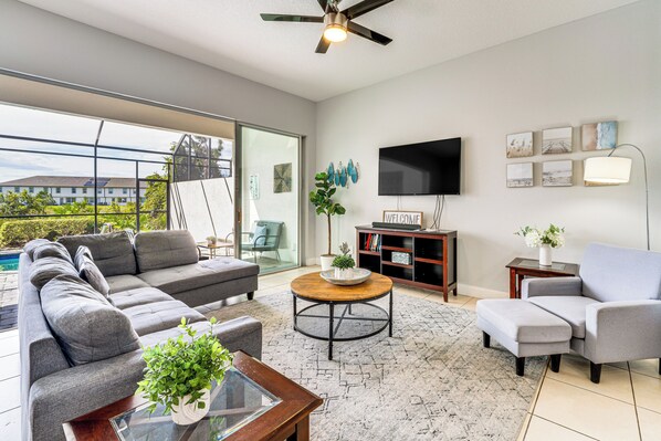 Davenport Vacation Rental | 4BR | 3.5BA | 1,960 Sq Ft | 1 Step Required