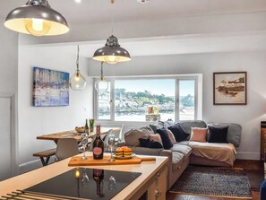 Open plan living space | The Knot, Fowey
