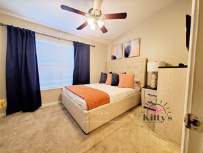 Second bedroom suite with Queen bed and attached private bathroom