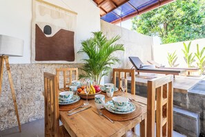 Outdoor dining