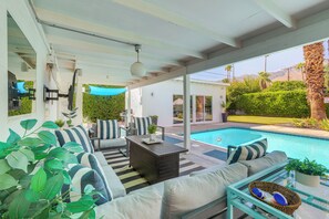 Covered Patio | Smart TV | Gas Grill