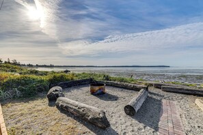 Beach Access (Across Street) | Fire Pit | 2 Kayaks & 1 Paddleboard Provided