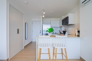 Great kitchen bar