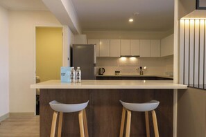Great kitchen bar