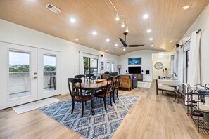 Open Living Area for Entertaining