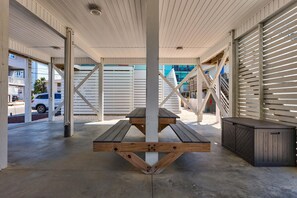 屋外ダイニングエリア