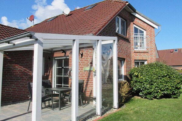 Holiday Home Exterior [summer]