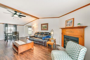 Living Room | Single-Story Home | Free WiFi | Central A/C & Heating