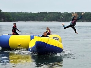15' Trampoline with Launcher