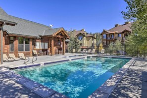 Trailhead Lodge | Community Amenities | Outdoor Pool | Hot Tub