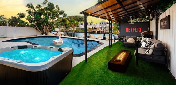 Pool