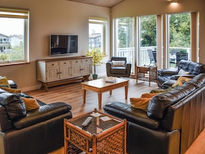 Living area | Chestnut Cottage, Great Yarmouth